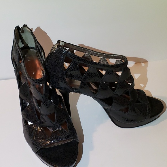Sexy Ladies sz 8M Calvin Klein Black Heels - Picture 6 of 8